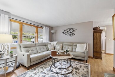 17 Trask Rd, Peabody, MA 01960 - photo 3