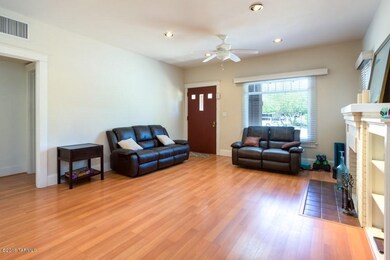 3 Living room Main house