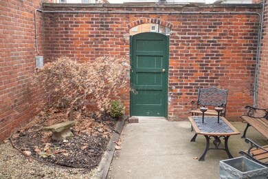 33 Auburn Ave unit 1, Columbus, OH 43205 - photo 2