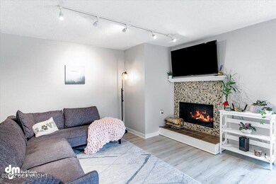 07-Living Room_ELI6382-Edit