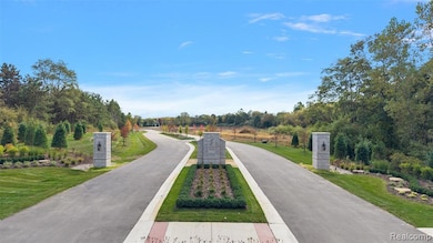 3082 Pompilio Dr, Rochester, MI 48306 - photo 3