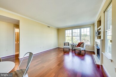 Lillian Court unit 220, McLean, VA 22102 - photo 2