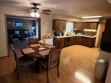 2815 W 12th St, Anderson, IN 46011 - photo 5