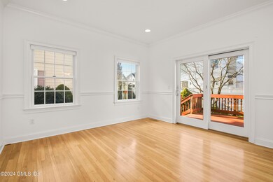 2 1/2 Cos Cob Ave unit R, Cos Cob, CT 06807 - photo 7