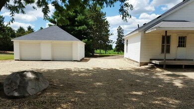 6571 Grandview Rd, Verona, WI 53593 - photo 2