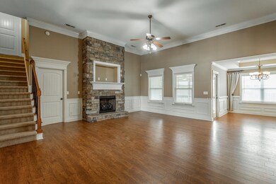 21 Sawtooth Oak Tr. HD-12