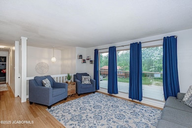 28-web-or-mls-1207-fairland-rd