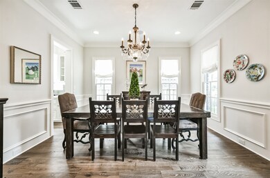 628 E 10th 1/2 St, Houston, TX 77008 - photo 5