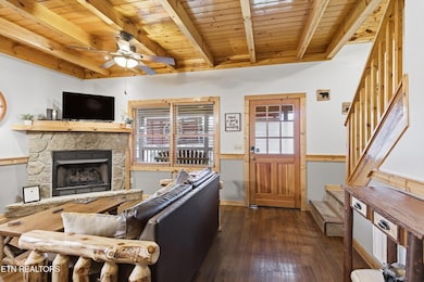 429 Keegan Dr, Pigeon Forge, TN 37863 - photo 5