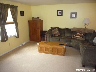 Living Room Neutral and spacious living rm