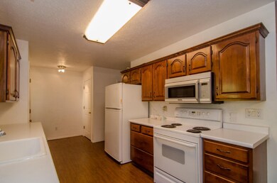 1305 Briar Rd Niles MI 49120-large-008-1