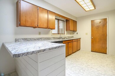 3118 Broadway N, Fargo, ND 58102 - photo 6