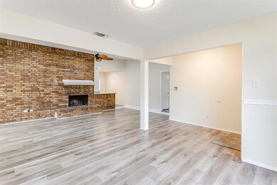 1105 Forest Ridge Dr, Bedford, TX 76022 - photo 3