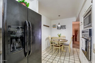 4215 W Carol Ave, Phoenix, AZ 85051 - photo 4