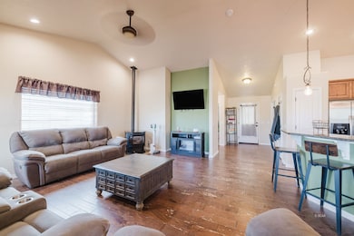 595 Abarr Dr, Spring Creek, NV 89815 - photo 5