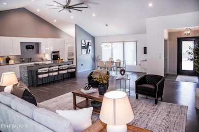 194 Forest View Dr, Fairfield Glade, TN 38558 - photo 7