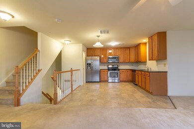 3006 Goshen Dr, Pennsburg, PA 18073 - photo 5