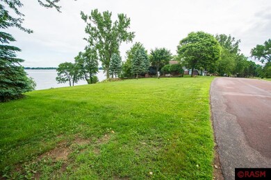 712 Tetonka View Dr, Waterville, MN 56096 - photo 4