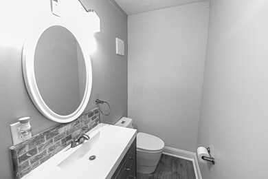 2800 Stonehenge Dr, Columbus, OH 43224 - photo 4