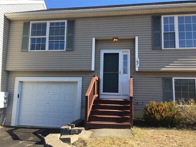 5 Taylor Ct, Stratham, NH 03885 - photo 2