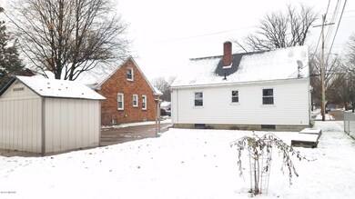 2120 Pattengill Ave, Lansing, MI 48910 - photo 3