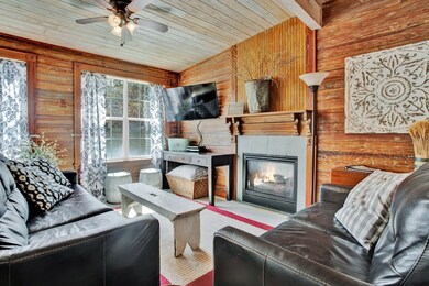 104 E Schubert St, Fredericksburg, TX 78624 - photo 6