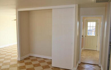 10412 Kincheloe 12