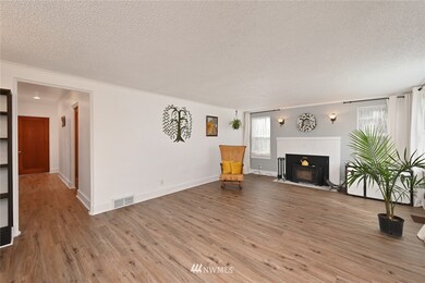 1757 Fell St, Enumclaw, WA 98022 - photo 4