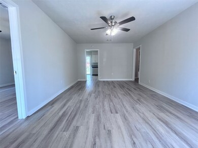 5901 Bretshire Dr, Houston, TX 77016 - photo 5