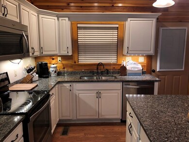 215 E Netherland Rd, Cookeville, TN 38506 - photo 7