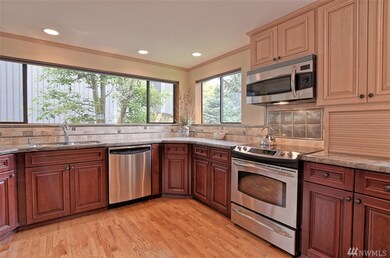 739 Maple St, Edmonds, WA 98020 - photo 7