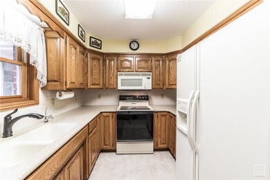 8 Scarborough Ln, Bella Vista, AR 72715 - photo 5