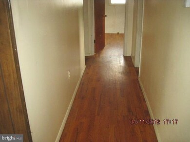 1104 Hill Rd, Hyattsville, MD 20785 - photo 7