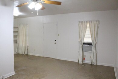 2112 E Ash St, Laredo, TX 78043 - photo 3