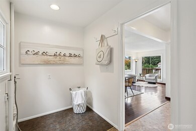 15827 42nd Ave S, Tukwila, WA 98188 - photo 3