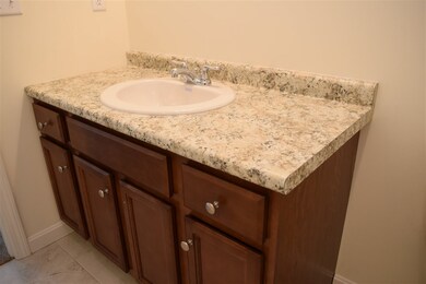 51 Millers Farm Dr, Rochester, NH 03868 - photo 2