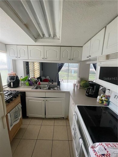 405 Caribbean Dr, Davenport, FL 33897 - photo 3