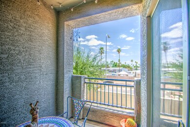 BALCONY 2