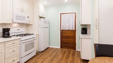 6032 N Fairfield Ave, Chicago, IL 60659 - photo 2