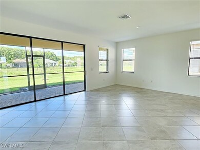 14988 Palamos Cir, Fort Myers, FL 33905 - photo 4