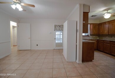 IMG_2624 kitchendining