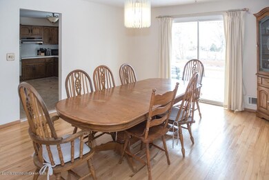 82 Heritage Dining Room