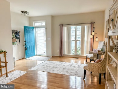 9353 Cougar Ct, Manassas Park, VA 20111 - photo 2