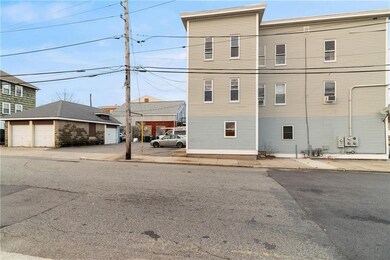 538 Wood Ave, Woonsocket, RI 02895 - photo 2