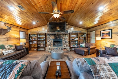 7725 Indian Highway 144, Broken Bow, OK 74728 - photo 5