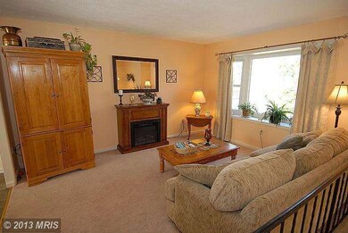 37135 E Lakeland Dr, Mechanicsville, MD 20659 - photo 6