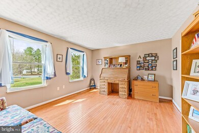 1940 Starlight Ln, Huntingtown, MD 20639 - photo 5