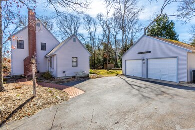 39 Mares Pond Dr, East Falmouth, MA 02536 - photo 2