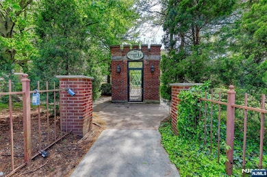 Dwight Manor unit D34, Englewood, NJ 07631 - photo 2