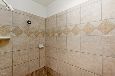 3179 Silversmith Dr-22